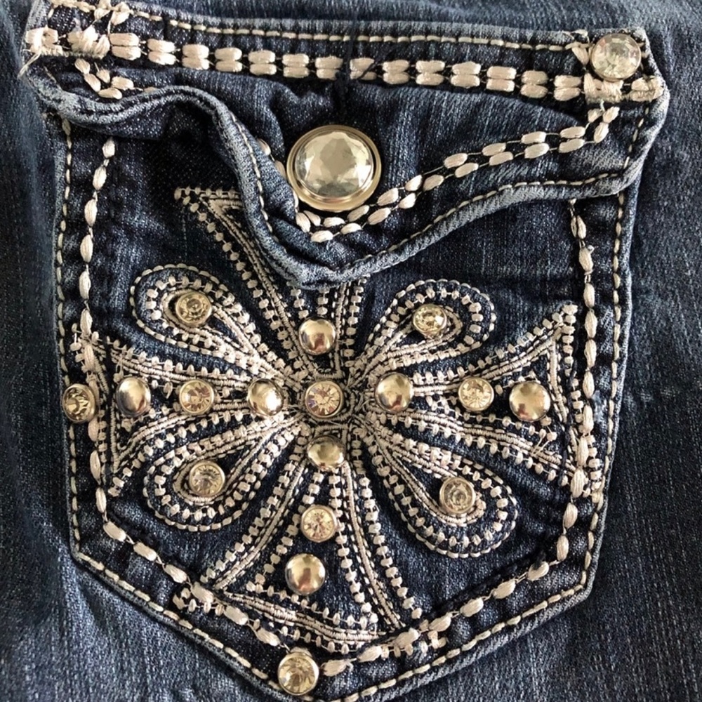 Grace in La jeans